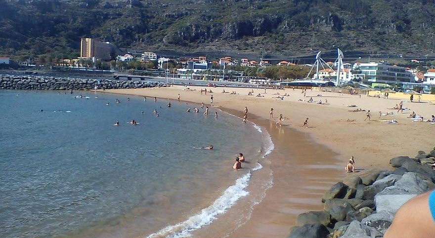 Praia de Machico, Rua do Leiria, Portugal